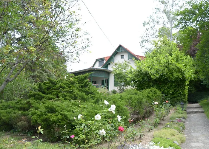 Gyoengy Appartement *